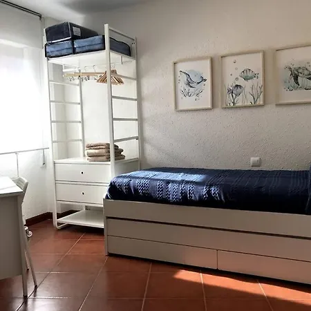 Apartamento A 200 Metros De La Playa, Mobiliario Nuevo, Wifi