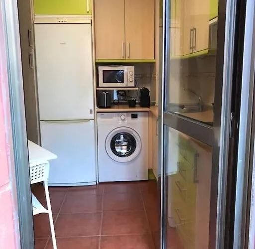 A 200 Metros De La Playa, Mobiliario Nuevo, Wifi דירה